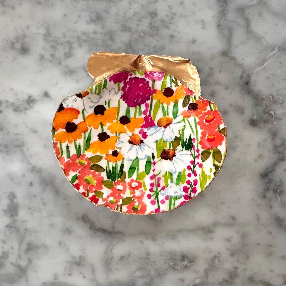 Wildflower Meadow Shell Trinket Dish – Colorful Floral Ring Dish